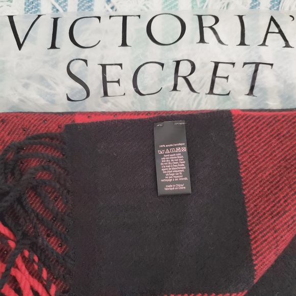 Victoria's Secret scarf NWT - Picture 5 of 8